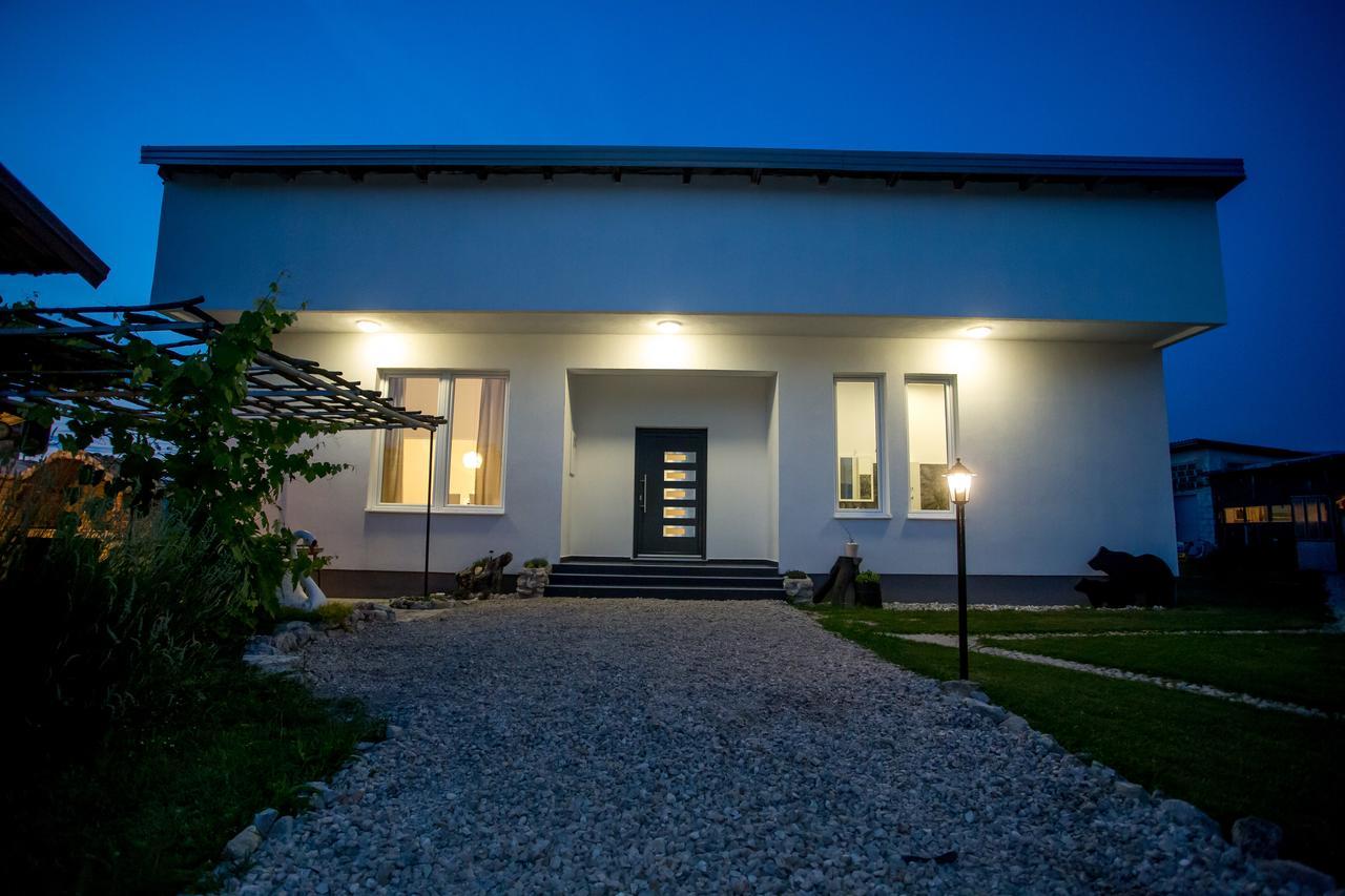Villa Una Dalia Bihac Exterior photo